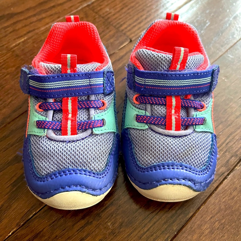 Stride Rite toddler shoes size 5.